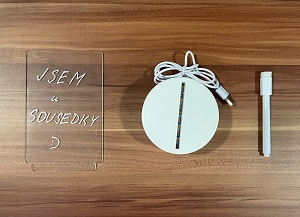 LED tabulka na výšku s vlastním popisem – napiš, co máš na srdci