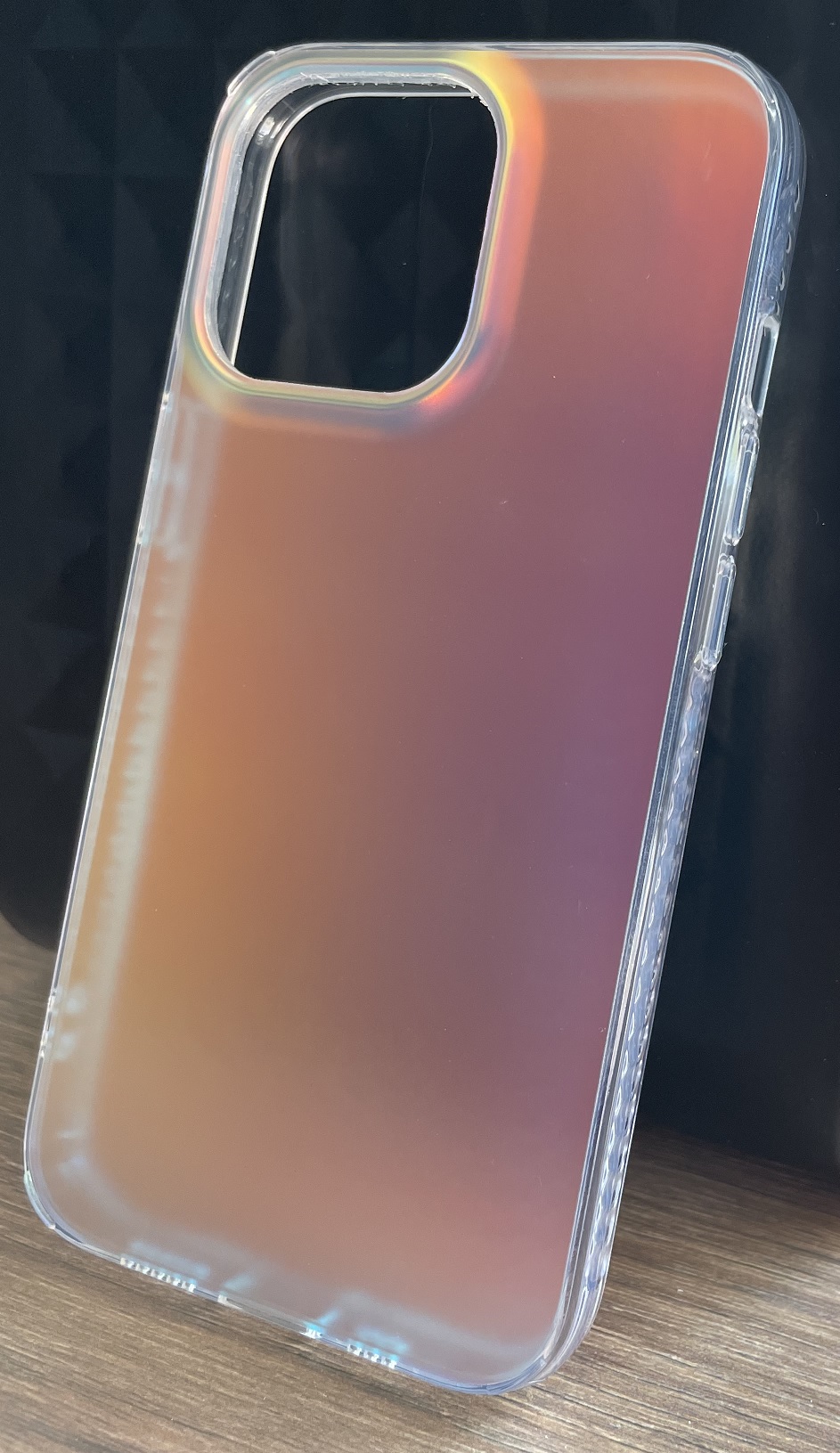 Stylový ochranný obal na iPhone 13 Pro s holografickým efektem