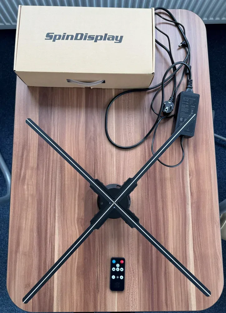 Hologramový 3D projektor 65 cm s WiFi – výkonný model pro prezentace